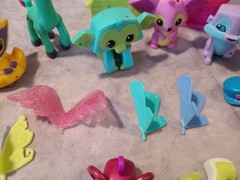 Lot of 15 ANIMAL JAM Figures WildWorks Jazwares And Accessorie+
