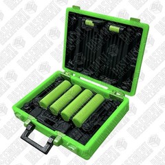 Mezco One:12 Black Skulls Death Brokers – Briefcase (No Batteries) 1:12 Scale