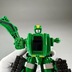 HELLO CARBOT Duke Transforming Action Figure Robot Toy ≈ Scavenger Decepticon