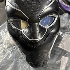 MARVEL LEGENDS BLACK PANTHER 1:1 SCALE VIBRANIUM TALKING HELMET ROLE PLAY HASBRO
