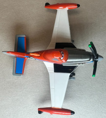 Disney Planes Supercharged Dusty Crophopper Racing #7 Deluxe Diecast 1:55 FC