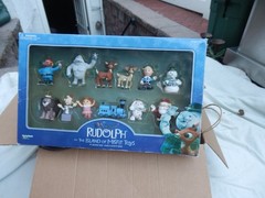Playing Mantis RUDOLPH AND THE ISLAND OF MISFIT TOYS Figure 12 pc Boxed Set 2001