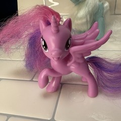 My Little Pony Mixed Lot Of 8 Characters Toys Hasbro Various Colors Sizes Used
