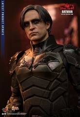 NEW Hot Toys MMS638 THE BATMAN 1/6 Regular Version Action Figure In Stock