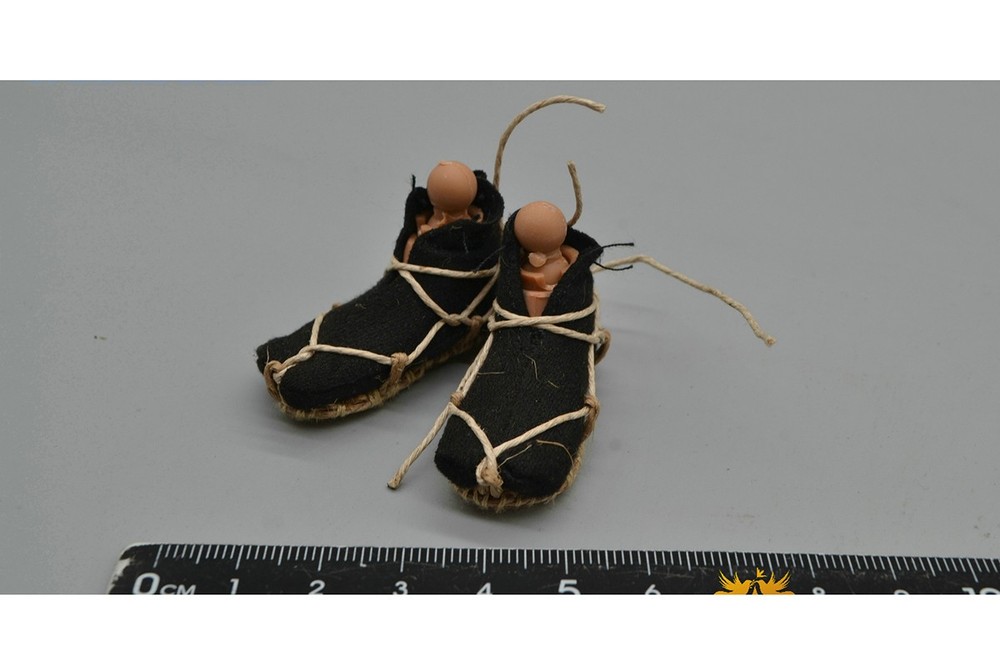 King of Cat kc002 1/6 Scale Red Armour Japanese Samurai Sandals Model