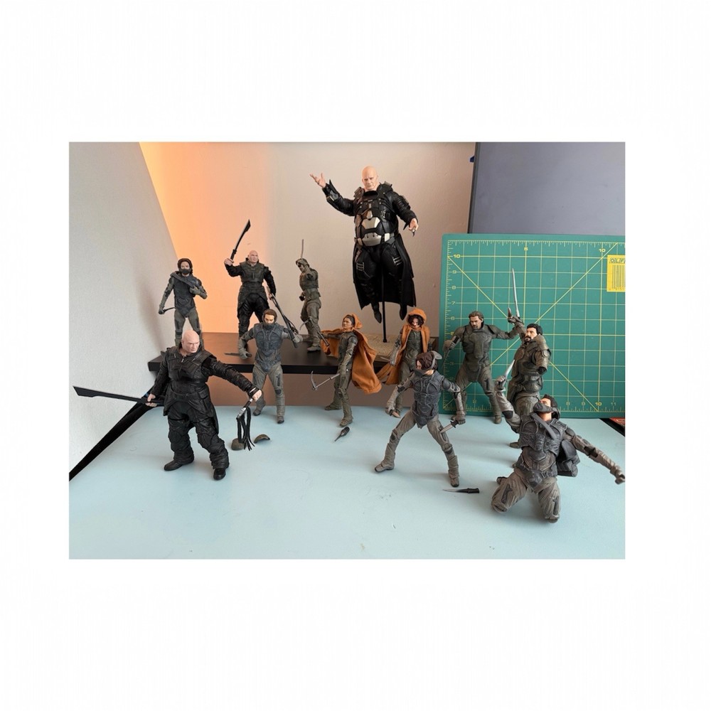 Huge McFarlane Toys Dune Part 1 & 2 Action Figure Lot Paul Baron Cards