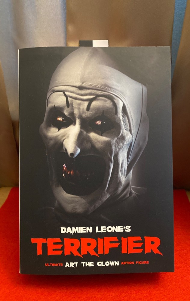 NECA Damien Leone’s TERRIFIER Ultimate ART THE CLOWN Action Figure NEW