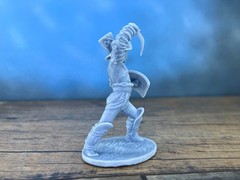 Warrior Art: Handcrafted Gladiator Resin Figurine 80mm Collectible Sculpture
