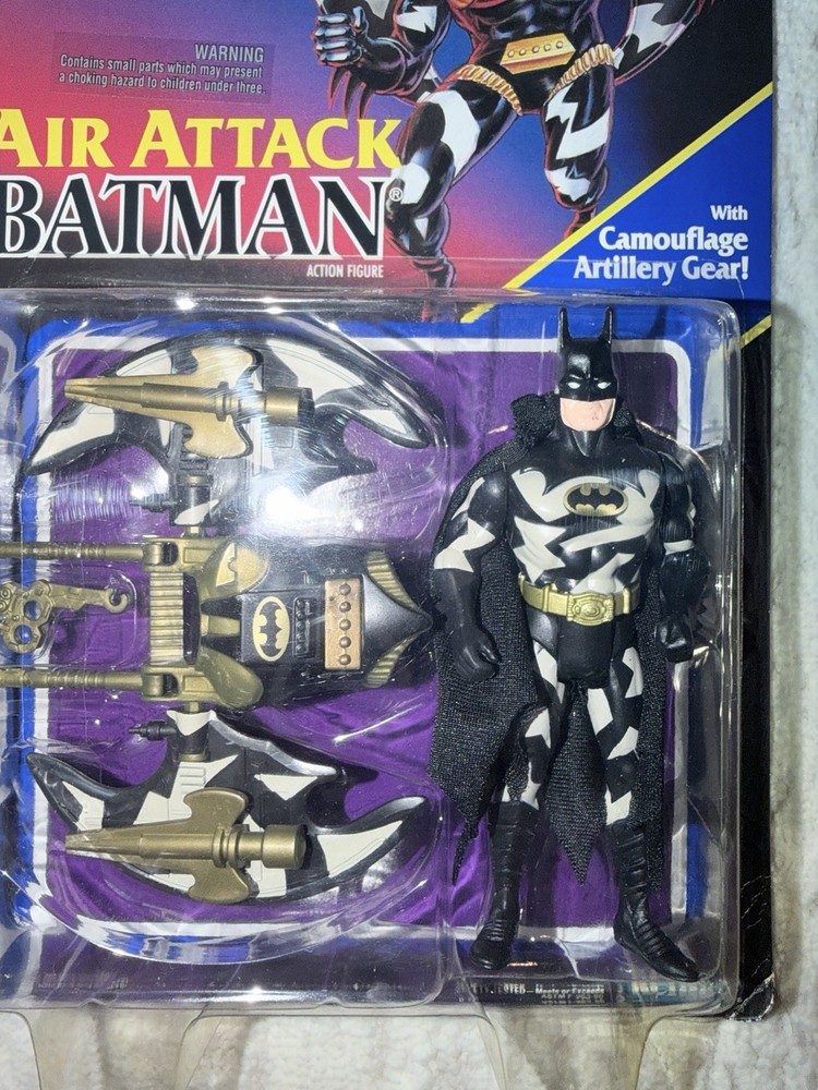 BATMAN RETURNS – AIR ATTACK BATMAN FIGURE – KENNER – NEW & SEALED – 1991