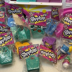 Shopkins Scoops Ice Cream Truck + Multiple Shopkin Figures And Accessories