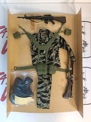 Vintage ACTION MAN The Soldiers US GREEN BERETS Uniform PALITOY in box