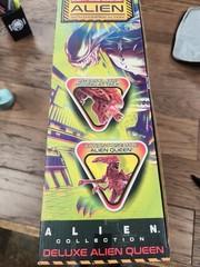 Lanard Toys Alien Collection GIANT DELUXE ALIEN QUEEN with Lights & Sounds 2021
