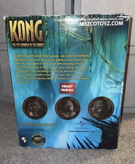 MEZCO King Kong Movie Deluxe Figure Closed Mouth with Tooth 15″ 8th Wonder World