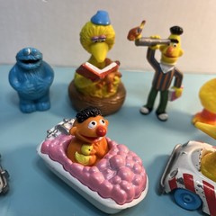 SESAME STREET FIGURES And DIE CASTS 1980’s ~LOT OF 10