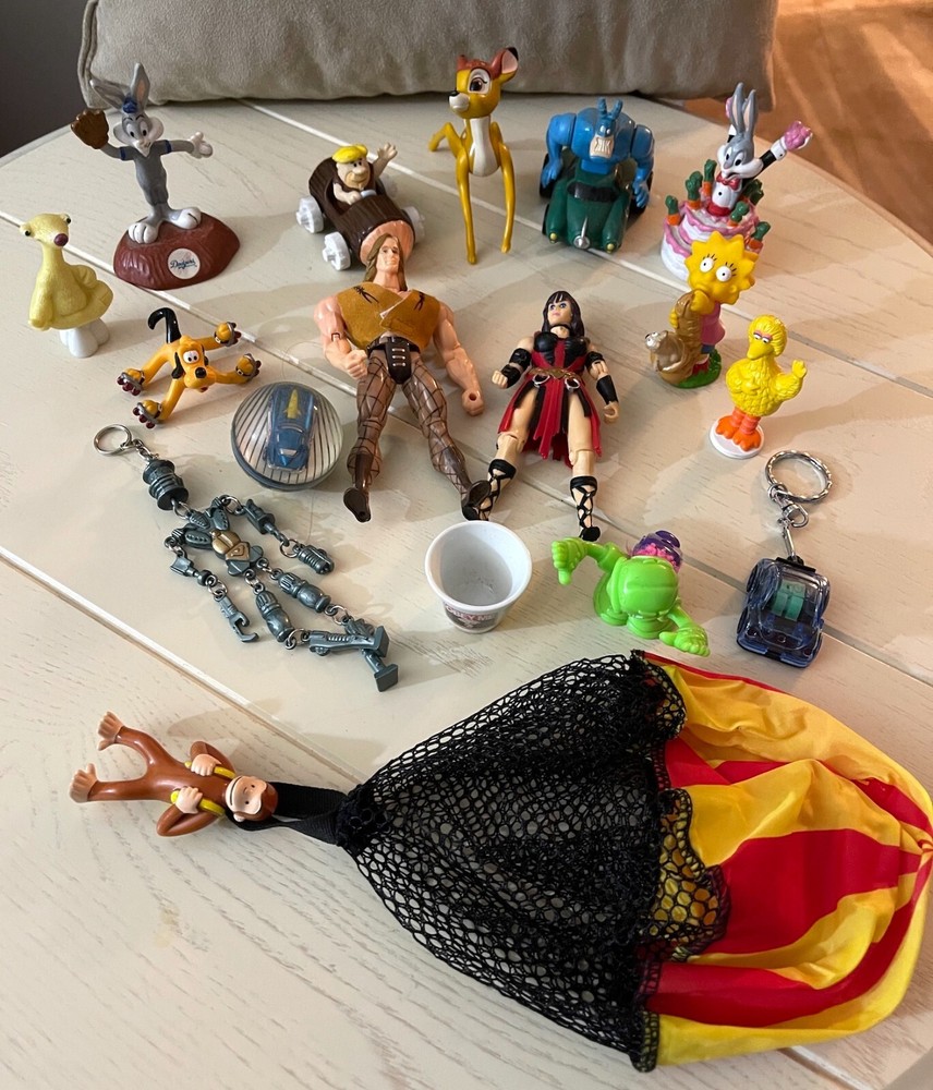 Vintage Toys, Action Figures Lot TV shows, Cartoons 17 loose assorted toys