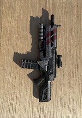 NECA GEARS OF WAR Official 3 Retro Lancer Weapon Replica ABS Plastic