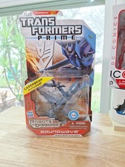 Transformers Prime Robots in Disguise RID Deluxe Class Soundwave Laserbeak *Read