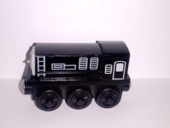 THOMAS & FRIENDS WOODEN RAILWAY~DEVIOUS DIESEL~2000 BRITT ALLCROFT (VERY NICE)