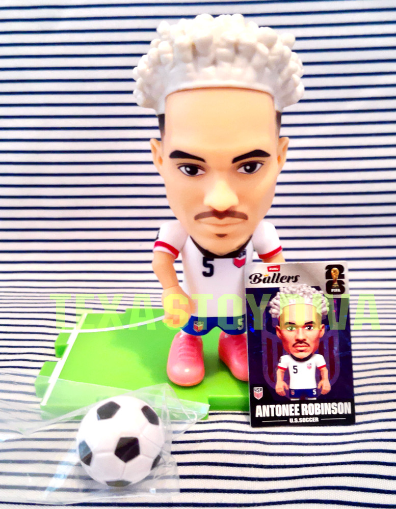 ZURU FIFA World Cup Soccer Figure Ballers Antonee Robinson USA Football –READ–