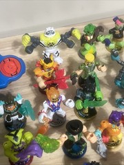 Akedo Warriors & Accessories Lot 17 Figures And Controllers, Great Conditions
