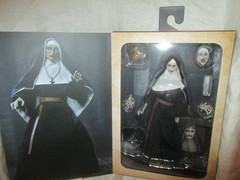 Neca The Conjuring Universe THE NUN Valak Ultimate Collectible Figure NEW IN BOX