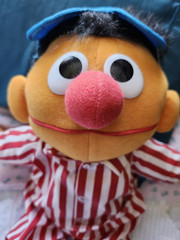 Sing & Snore Ernie Plush WORKS 1996 Sesame Street Tyco 18″