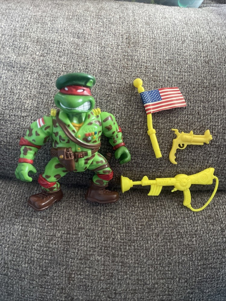 Raph the Green Teen Beret TMNT 1991 Playmates. ALMOST COMPLETE!