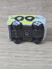 Disney Pixar Cars 3 Thunder Hollow Crazy Arvy Deluxe Diecast Mini 1.5 Inch -2016