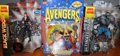 AVENGERS DEAL – BLACK WIDOW, THOR & HULK – ACTION FIGURES AND COMIC BOOKS