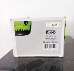 Funko Pop Marvel Avengers The Hulk #13 Bobblehead 2012 Vaulted Damaged Box