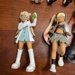 POP MART Peach Riot Rise Up Series Figures
