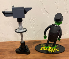 Kermit The Muppet Show 25 Years Figure 2002 Palisades +Movie Camera Top Hat Base