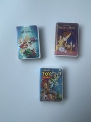 Zuru Mini Brands Books Series 1 & 2