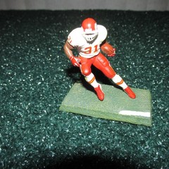 McFarlane 2004 Priest Holmes NFL Kansas City Chiefs 3″ Figure (open/loose)
