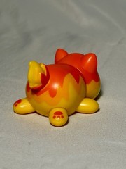 Aphmau MeeMeows FIRE CAT Vinyl Elemental Series Figure Bonkers Toy Catface