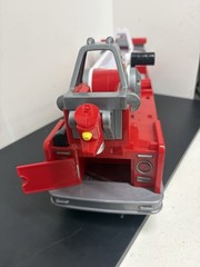 Paw Patrol Ultimate Rescue Fire Truck Extendable Ladder Lights Sound