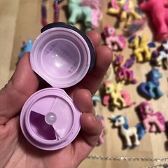 24 Pc Lot Hasbro My Little Pony Horse Figure Toy Lot With Carry Case Necklaces +