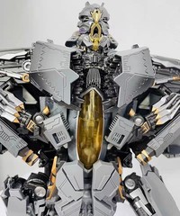 IN US _Transformation T-10 Oversized Starscream Action Figure/Collectible/Gift