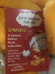 Garfield & Odie Macy’s 25 Years Christmas Plush Cat Dog 18″ Book Included