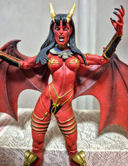 1997 CHAOS DARK ALLIANCE PURGATORI SEXY SHE DEVIL ACTION FIGURE MEPHISTO