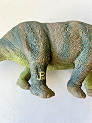 VINTAGE Kenner Jurassic Park JP08 Dino Damage Triceratops with Wound Cover 1993