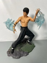 BRUCE LEE “Water” Gallery Diorama PVC statue Diamond Select CIB