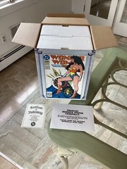 WONDER WOMAN Statue (Tim Bruckner Sculpt) DC (Brian Bolland cover) #2553/5000