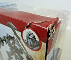 *Damaged PKG* Hasbro Transformers Last Knight MEGATRON Leader Class 9″ Figure