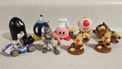 Jakks NINTENDO & SONIC figure lot Mario Yoshi Mega Man Zero video game figures
