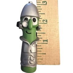 VeggieTales Josh & the Big Wall Playset Archibald Asparagus Figure Big Idea 1999