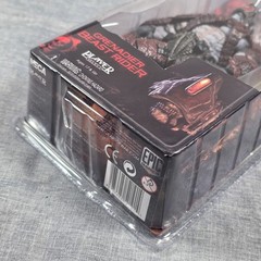 NECA Gears of War 2 Grenadier Beast Rider Action Figure Brand New Old Stock 2009