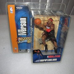 McFarlane 2004 Allen Iverson Philadelphia 76ers NBA series 6 (black jersey)