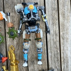 Jazwares Fortnite Legendary Brawlers Kit Mech Suit 7” Figure w/ accessories Read