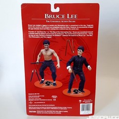 7″ Bruce Lee action figure by Sideshow Toy Classic Edition Enter the Dragon movi